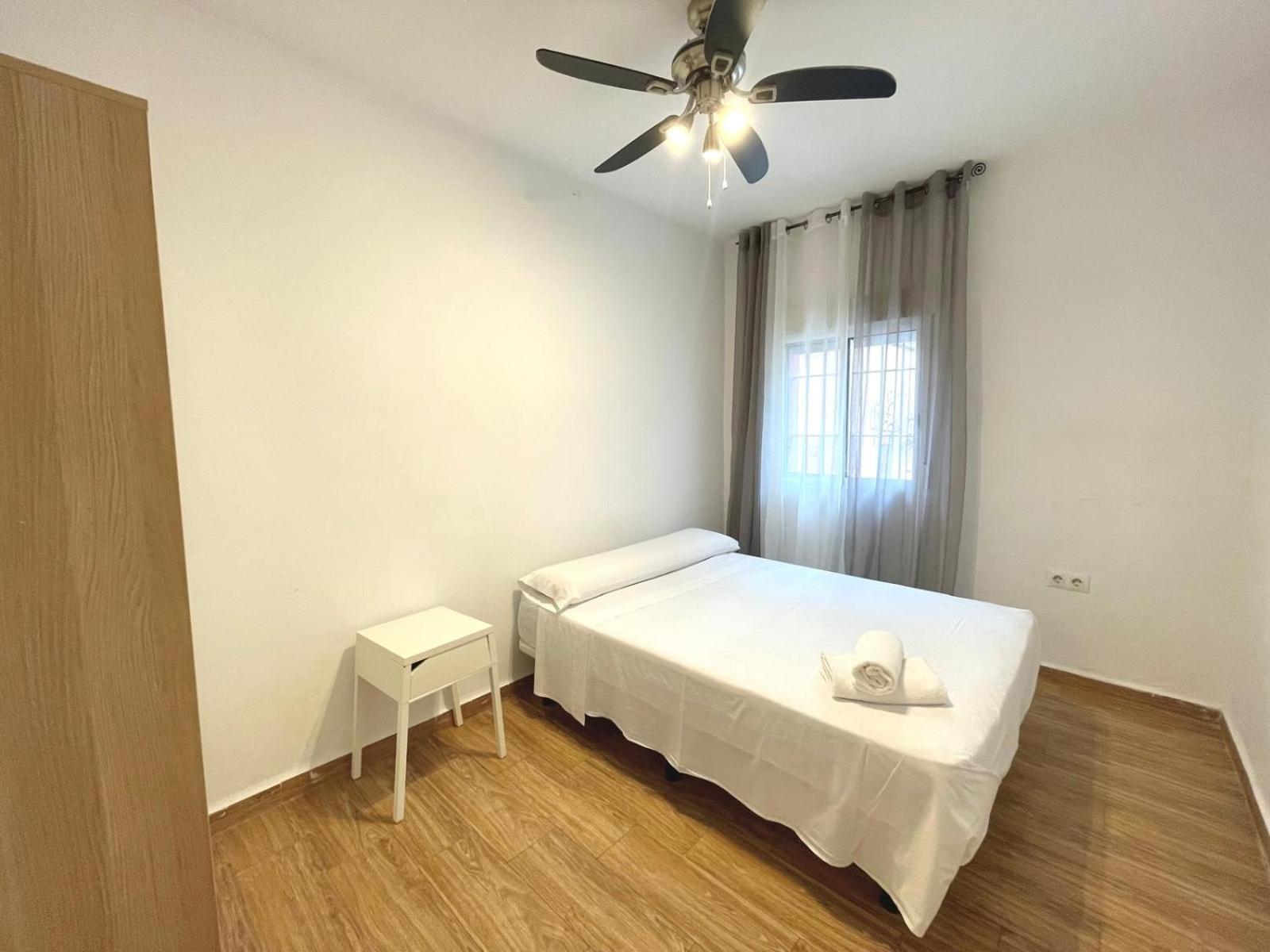 Triana Roomable Севилья Экстерьер фото